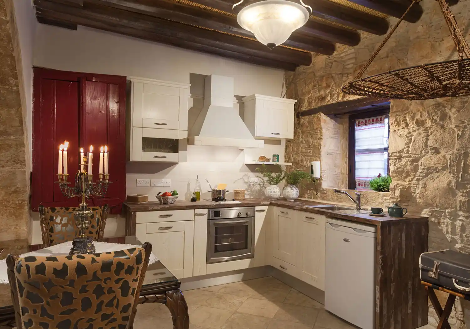 oinoessa-lofou-cyprus-guesthouse-archontico-04