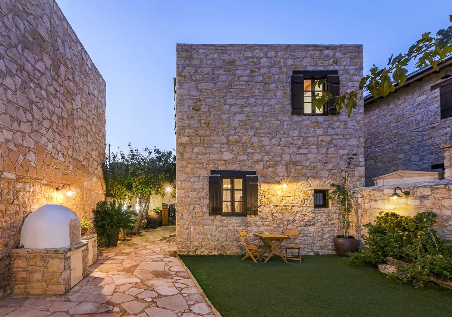 oinoessa-lofou-cyprus-guesthouse-eros-house-08