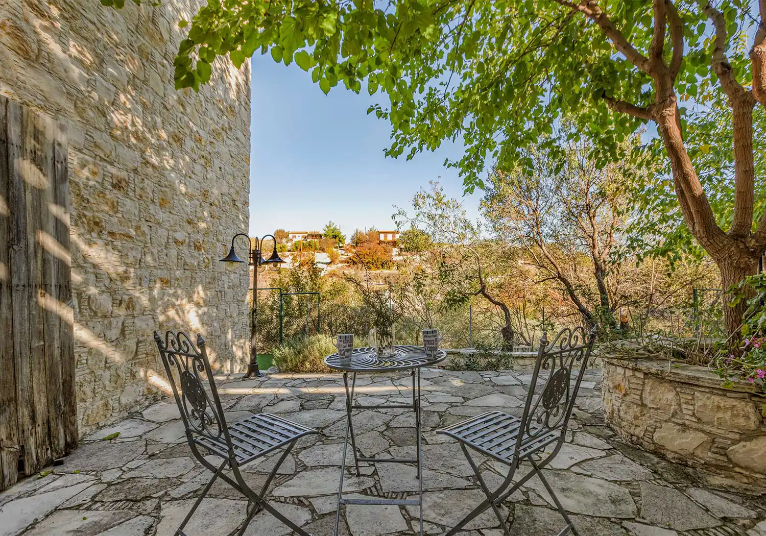 oinoessa-lofou-cyprus-guesthouse-folia-house-05
