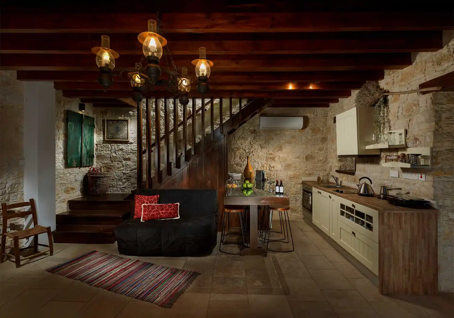 oinoessa-lofou-cyprus-guesthouse-lithos-house-00