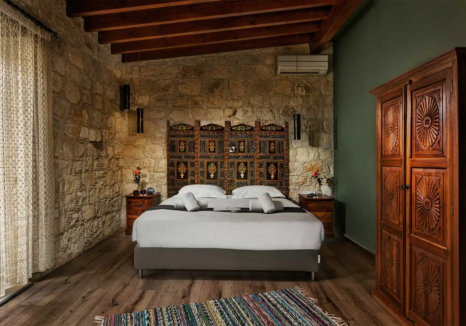 oinoessa-lofou-cyprus-guesthouse-lithos-house-02