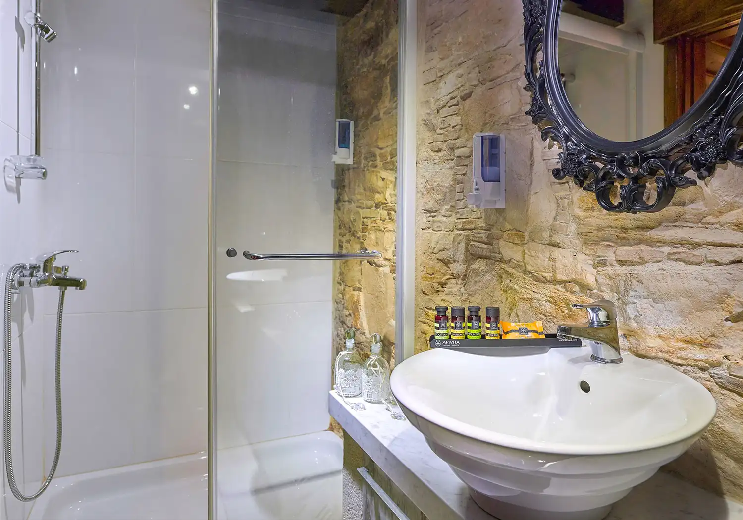 oinoessa-lofou-cyprus-guesthouse-palati-04