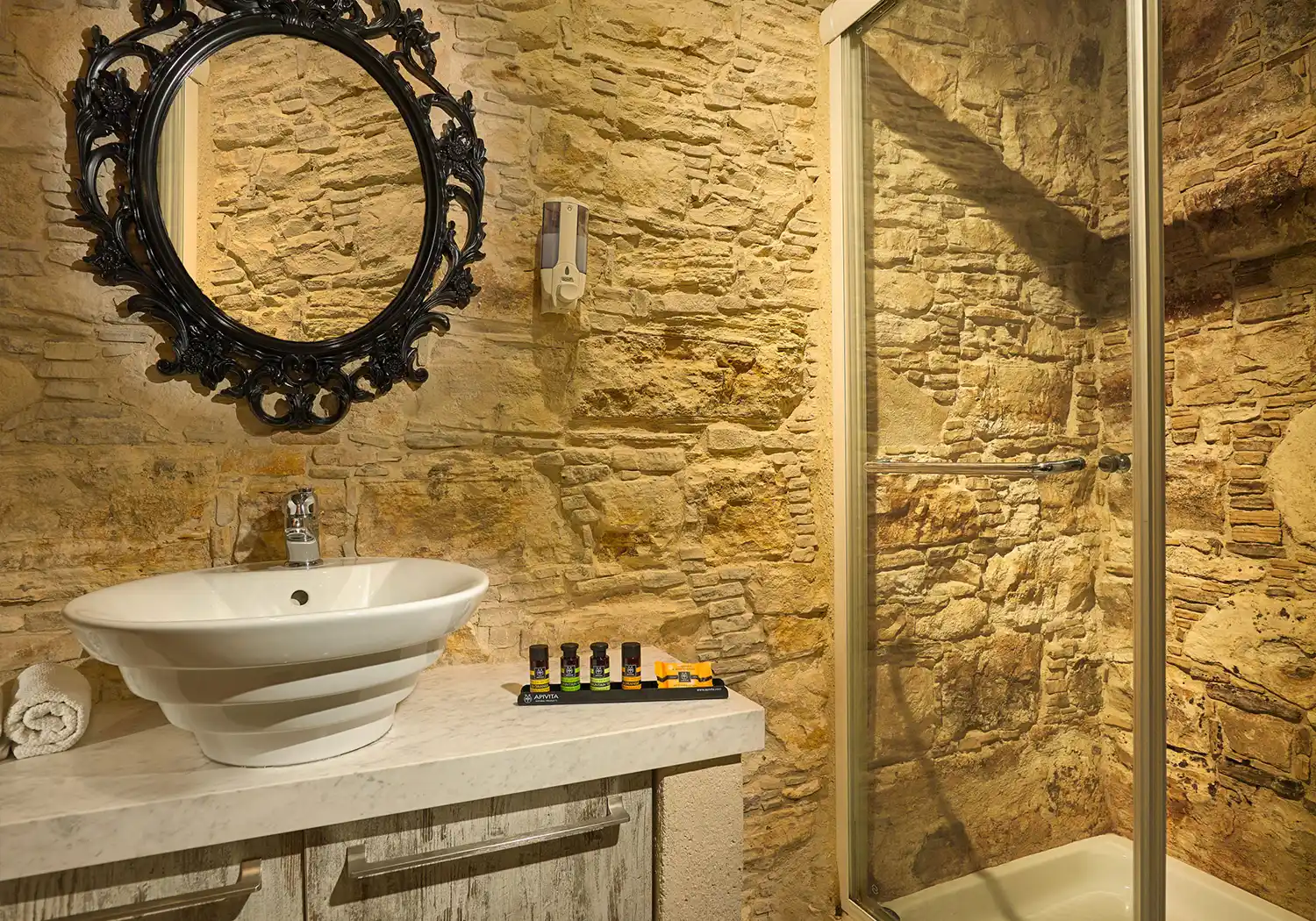 oinoessa-lofou-cyprus-guesthouse-sospitos-04